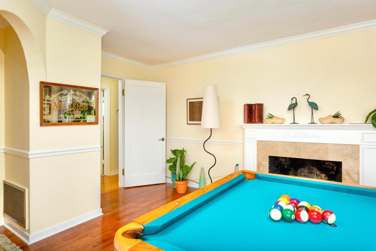 Spacious Renovated Petaluma Home- Pool Table, Fire Pit, Parking Екстериор снимка
