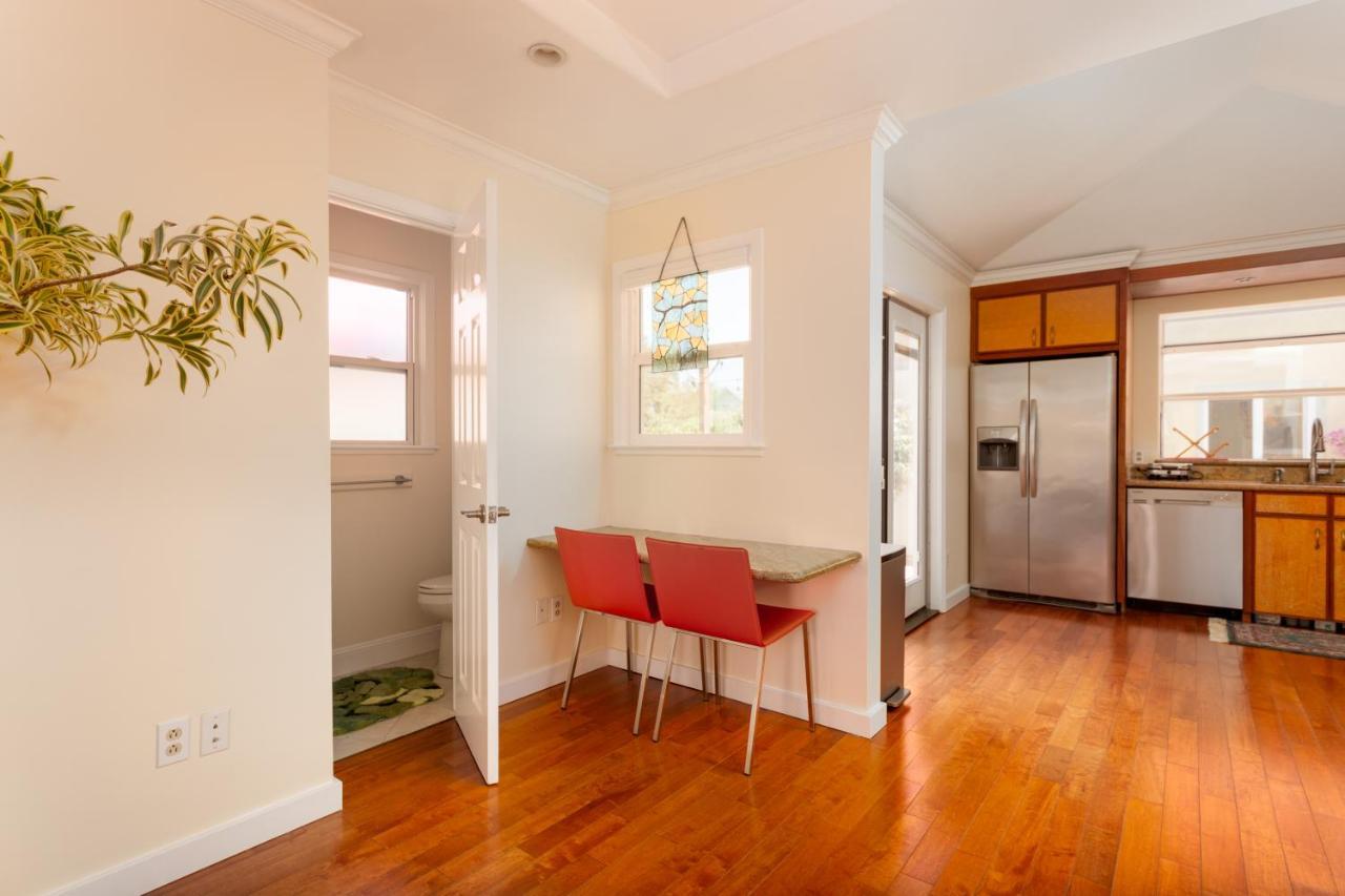 Spacious Renovated Petaluma Home- Pool Table, Fire Pit, Parking Екстериор снимка