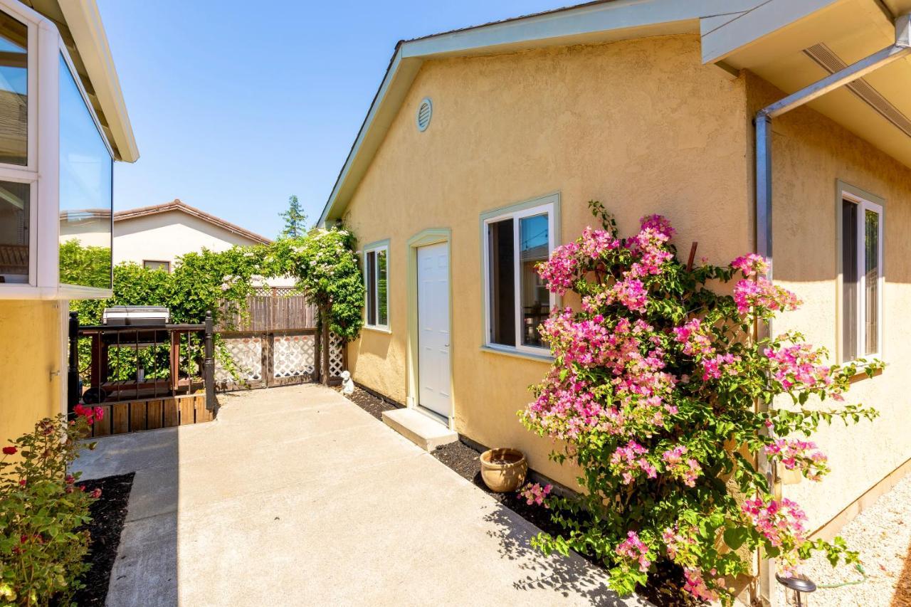 Spacious Renovated Petaluma Home- Pool Table, Fire Pit, Parking Екстериор снимка